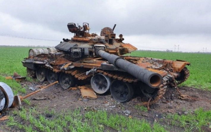 У Бердянському районі за “наводкою” розвідників артилерія ЗСУ розбила колону танків