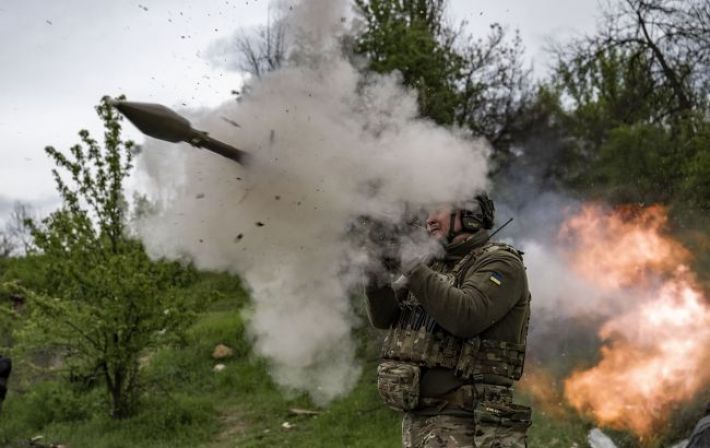 Еще почти 600 оккупантов и более 30 артсистем: Генштаб обновил потери России в Украине