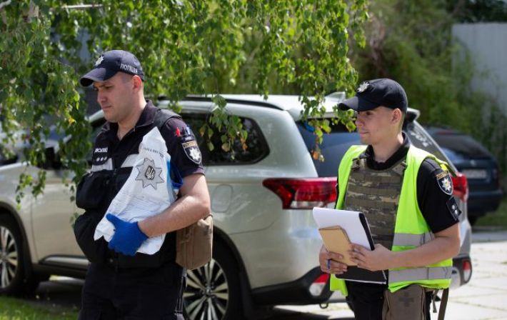 Выманила почти 2 млн гривен. Полицейские задержали "гадалку" в Сумской области
