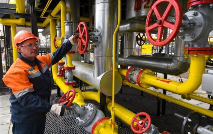 В украинские хранилища поток газа из Словакии в течение выходных увеличился в четыре раза