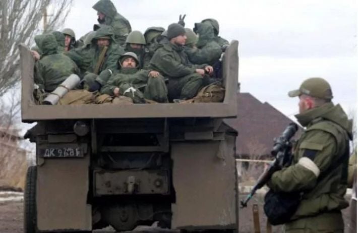 Эта дорога под их контролем останется ненадолго: военный эксперт дал прогноз об укреплениях оккупантов под Мелитополем (видео)