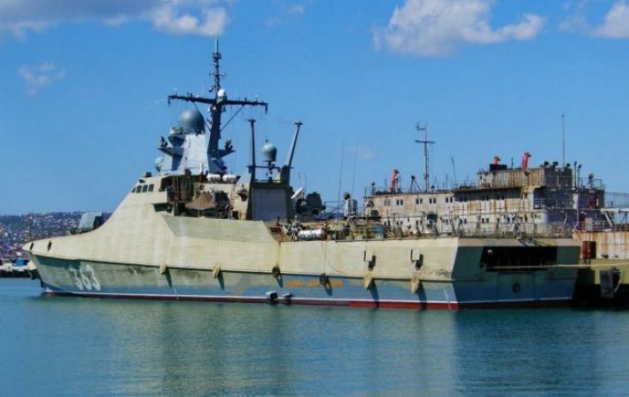 У ВМС підтвердили пошкодження російського корабля біля окупованого Севастополя