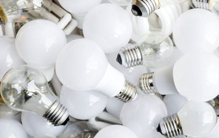 В Украине ОСМД, больницы и школы уже получили миллион LED-ламп в обмен на лампы накаливания