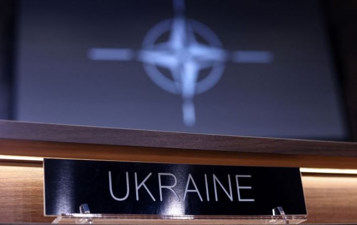 Украинцы определились, что является большим приоритетом: вступление в ЕС или в НАТО