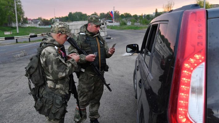 Наплевали на "губернатора" - в Мелитополе рашистские военные установили свой комендантский час