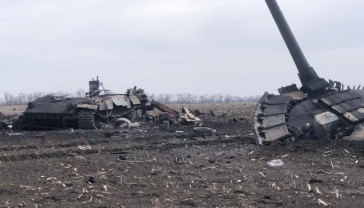 Житель Пятихаток самостоятельно взорвал два российских танка (фото)