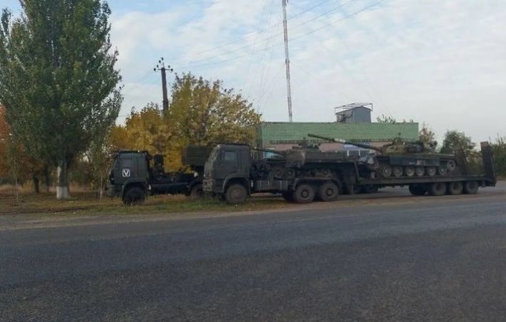 В Бердянске наблюдается перемещение военной техники рашистов