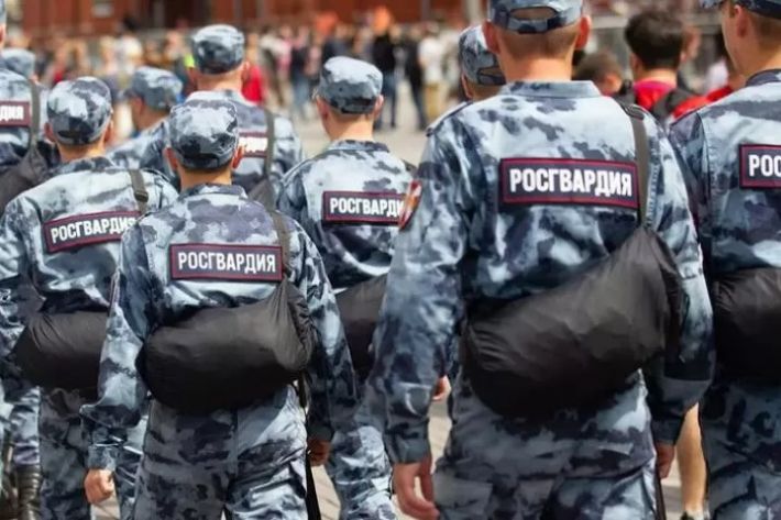 В оккупированный Мелитополь завезут десять тысяч росгвардейцев из Воронежа