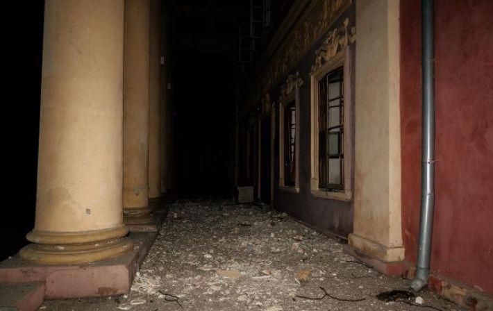 Удар россиян по Одессе: как выглядит художественный музей после обстрела (фото)