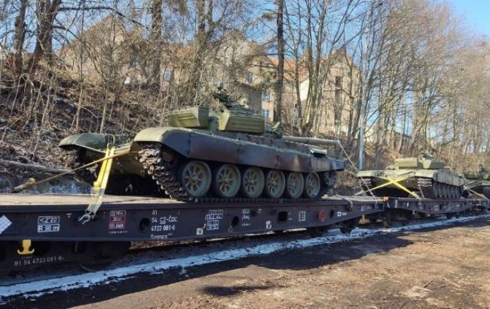 В Чехии раскрыли данные о переданной Украине военной технике
