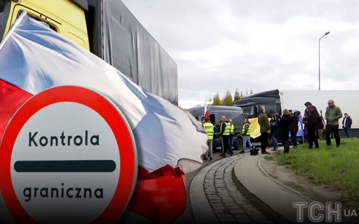 Стоять по кілька днів: яка ситуація на заблокованому кордоні з Польщею та що кажуть водії