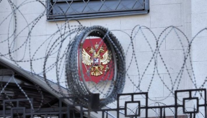 Издевался над людьми, проводил обыски, заселял российских военных: суд вынес приговор "участковому" в Мелитопольском районе