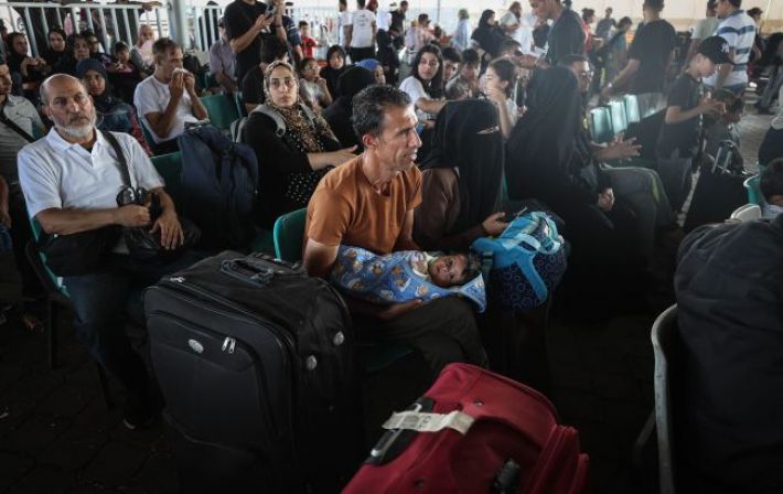 З Сектору Газа за день евакуювалися понад 800 іноземців, - CNN