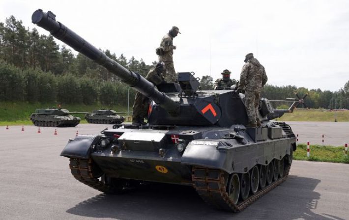 Танки Leopard, грузовики и патроны: Германия передала Украине пакет помощи