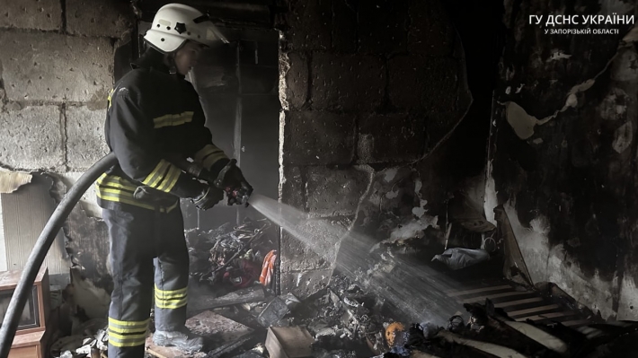 В Запорожье из-за пожара эвакуировали людей (видео)