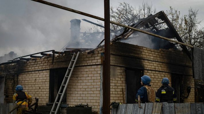 В результате обстрела Запорожской области вспыхнул дом в Запорожской области