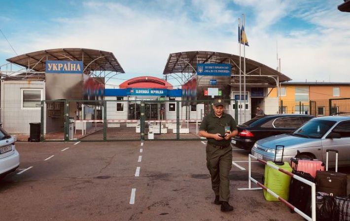 На словацкой границе временно разблокировали движение грузовиков в Украину