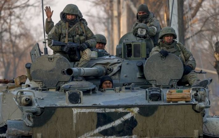 Более тысячи оккупантов, 20 танков и 36 ББМ. Новые потери РФ в Украине