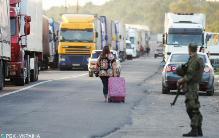 Блокада кордону с Польщею вже скоротила імпорт продуктів з Європи: чи можливий дефіцит