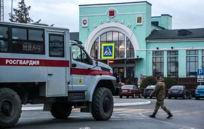 На півночі Криму пролунали вибухи. Там знаходиться аеродром