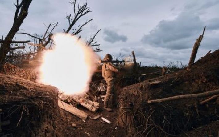 "Огромные потери повлияли на тактику россиян": эксперт о боях за Авдеевку