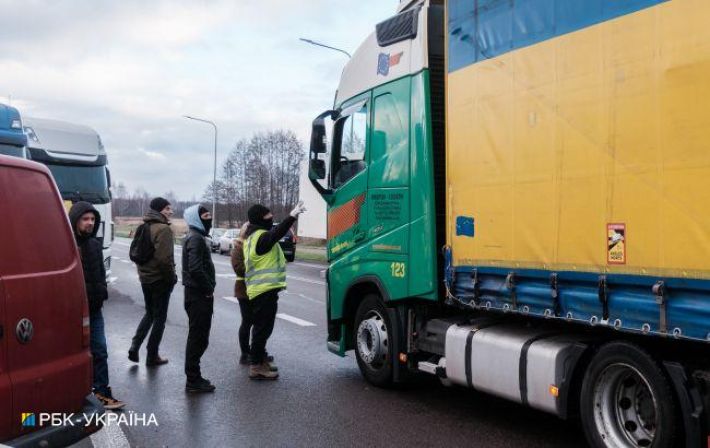 Блокада украинской границы: какова ситуация в Польше, Словакии и Венгрии