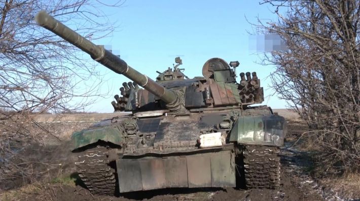 На Запорожском направлении атакуют врага танки польского производства (видео)
