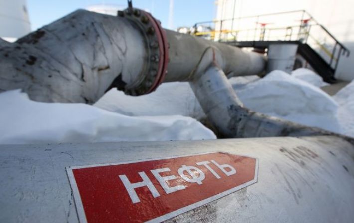 Ценовой потолок на российскую нефть сократил доходы Кремля на 34 млрд евро, - доклад