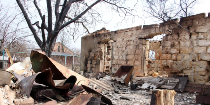 В Васильевском районе населенные пункты, которые находятся на линии огня, разрушены на 99%