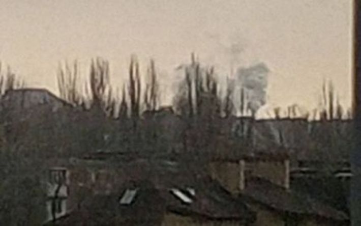 В российском Таганроге раздались мощные взрывы – в небо подняли вертолеты (фото)