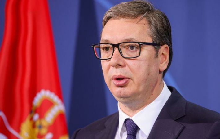 Вучич объявил о победе своей партии на выборах в Сербии, оппозиция говорит о фальсификации