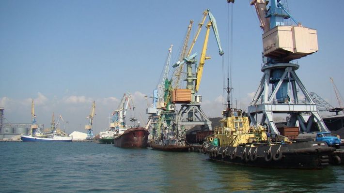 Оккупанты хотят запустить морские пассажирские перевозки между Бердянском и Керчью в 2024 году