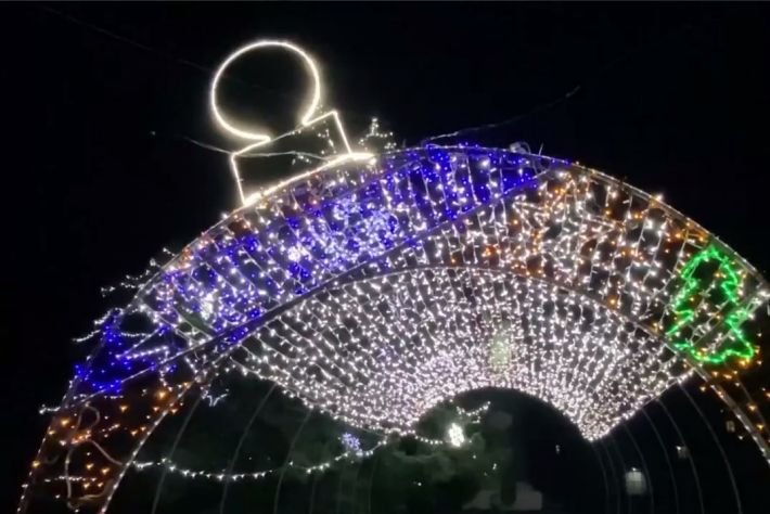 Оккупанты устроили в Мелитополе ворованный Новый год (фото, добавлено видео)