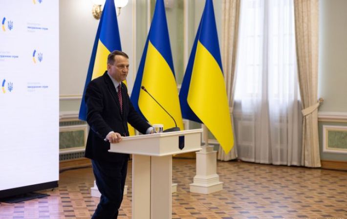 Глава МИД Польши объявит новый пакет помощи Украине в Киеве