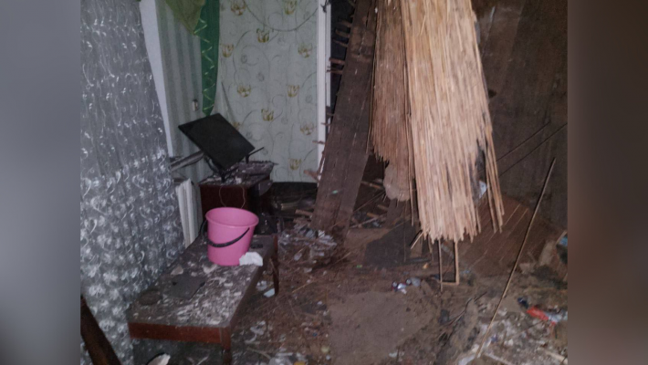 В Бердянске сбитый рашистами БПЛА упал на жилой дом (фото)