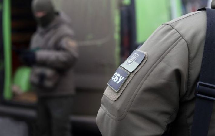 Правоохоронці затримали банду, яка вимагала гроші з пораненого воїна ЗСУ (фото)