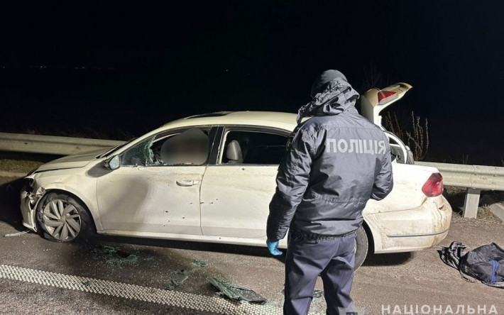 Чоловік у балаклаві розстріляв з автомата автівку на Дніпропетровщині: водій загинув (фото)