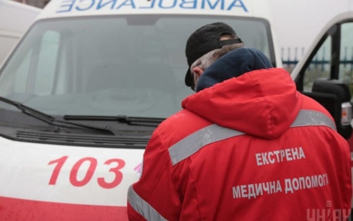 В Черновцах мужчина выпрыгнул из окна здания ТЦК: что известно