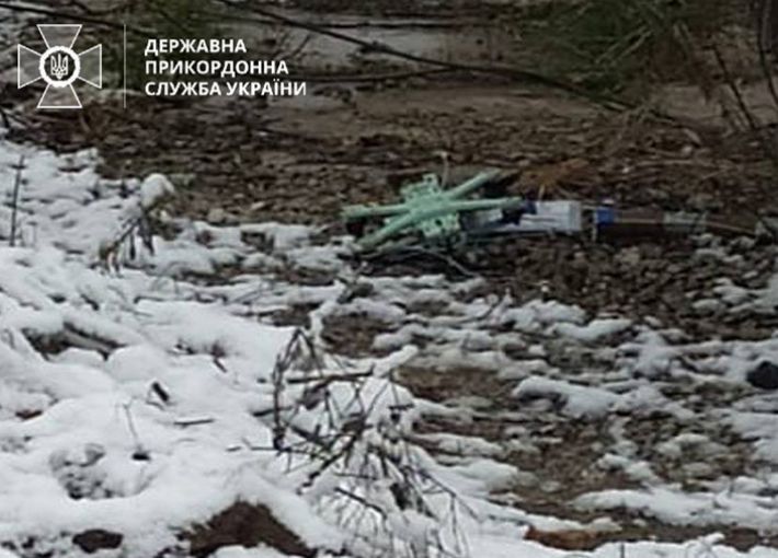 На Запорожском направлении ночью пограничники сбили 6 вражеских дронов