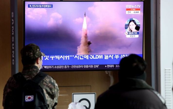 В КНДР заявили, что намерены запустить три новые ракеты со спутниками-шпионами