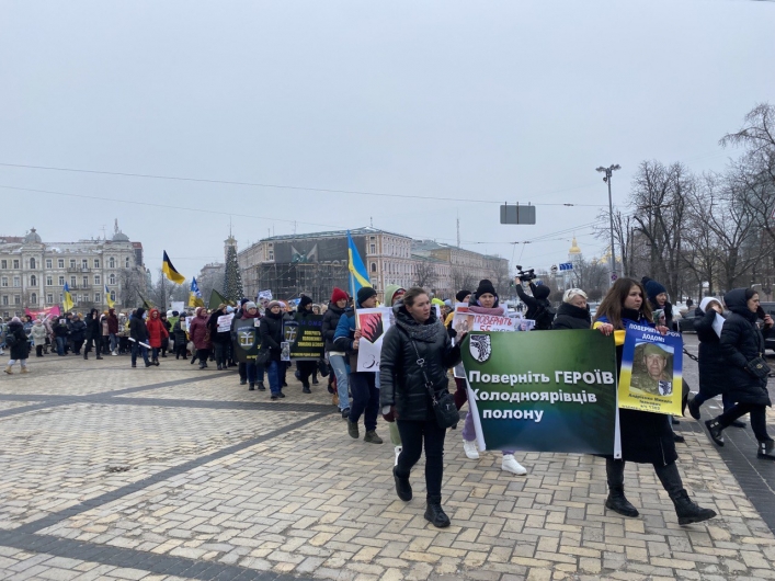 Верните гражданских домой: мелитопольцы вышли на митинг в поддержку пленных 1