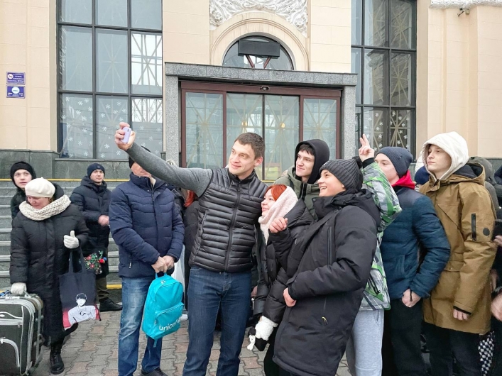 Сто детей из Мелитополя и района отправились на бесплатный отдых в Карпаты (фото)