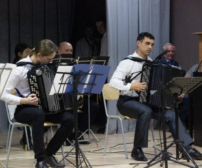 Путь в никуда под музыку - сборный городской оркестр в Мелитополе обновил репертуар на злобу дня (фото)
