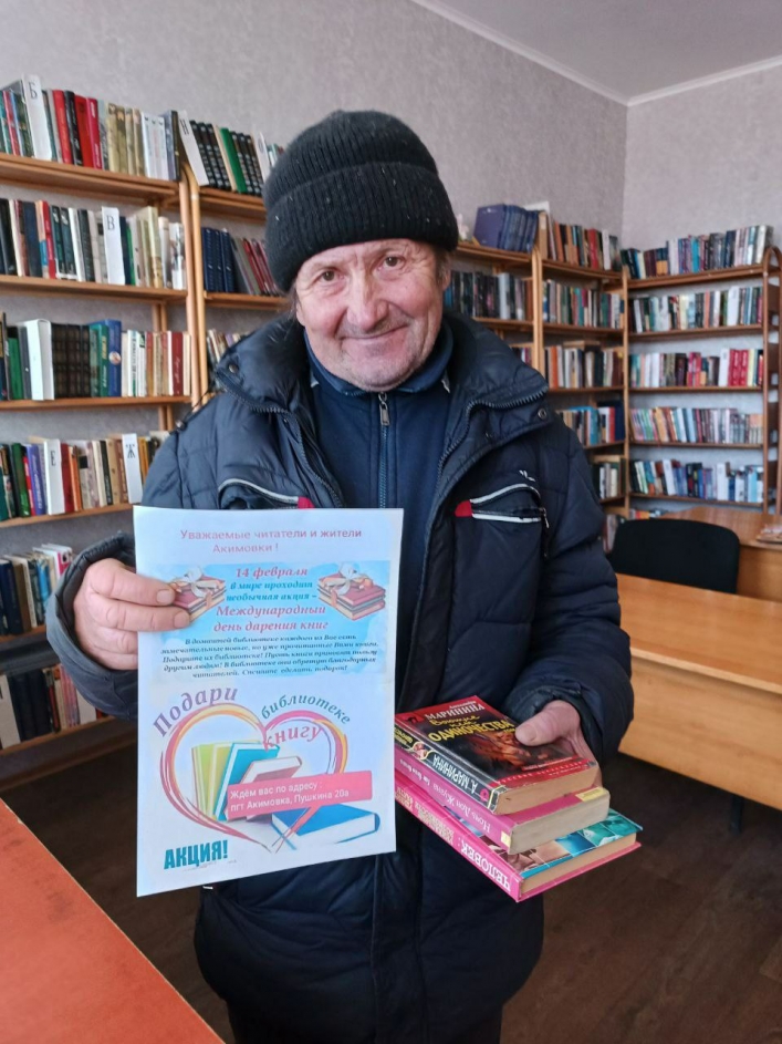 Усім миром – рашисти в Якимівці вирішили питання з дефіцитом книжок за рахунок місцевих жителів 3