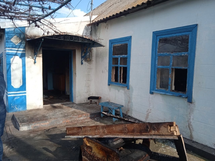 В Мелитопольском районе при пожаре обнаружили труп мужчины (фото)