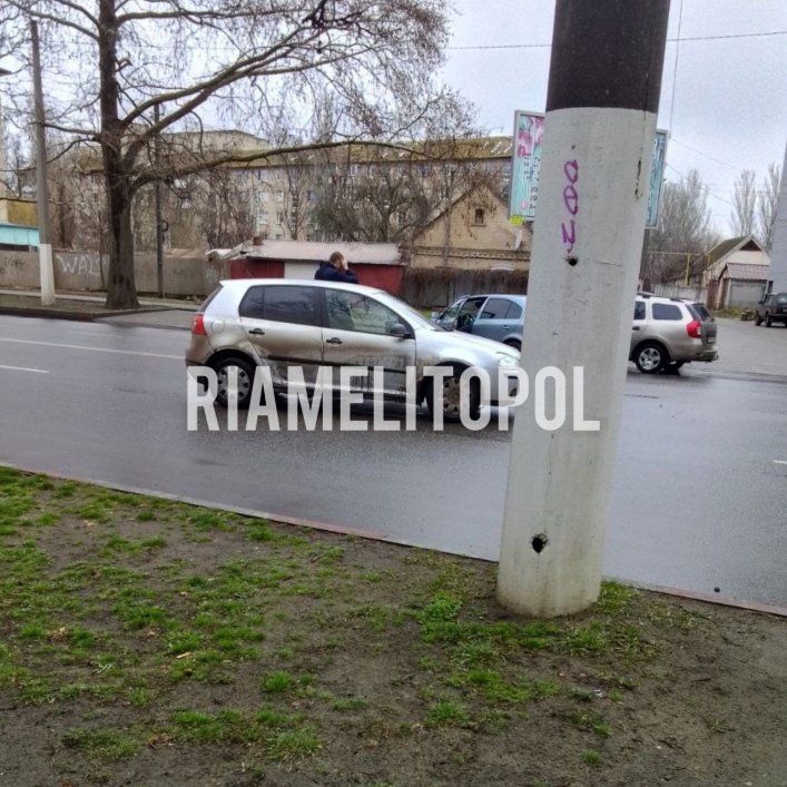 В Мелитополе на центральном проспекте произошло ДТП (фото)