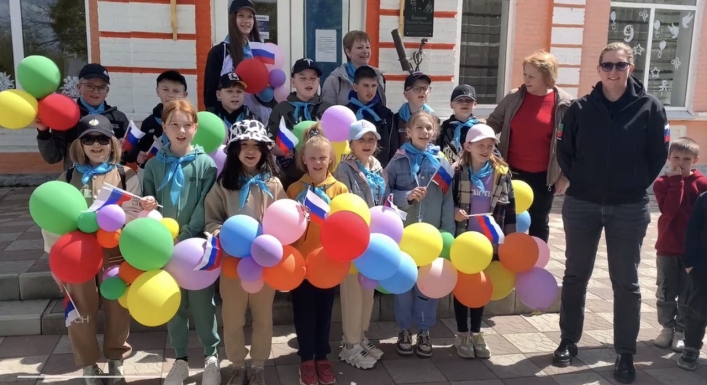 Из Мелитопольского района рашисты группами вывозят детей в Крым и россию 1