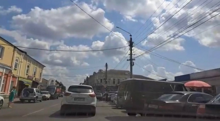 В оккупированном Мелитополе российские туристы создают пробки на дорогах  2