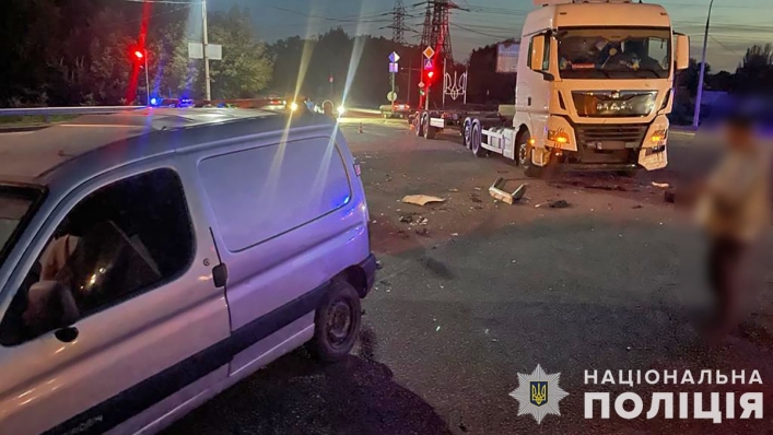 40-летний водитель грузовика на момент совершения авария был трезв.