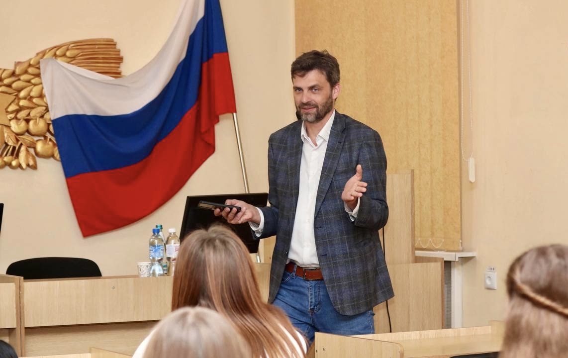 В мелитопольском фейковом университете планируют открыть кафедру пропаганды 4